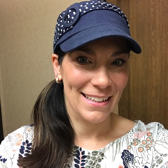 Meet your Posher, Jennie - Picture 1 of 1